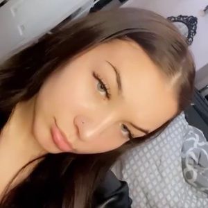 Meet your Posher, Candice